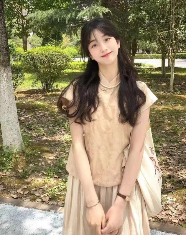 新中式穿搭，演绎东方韵味